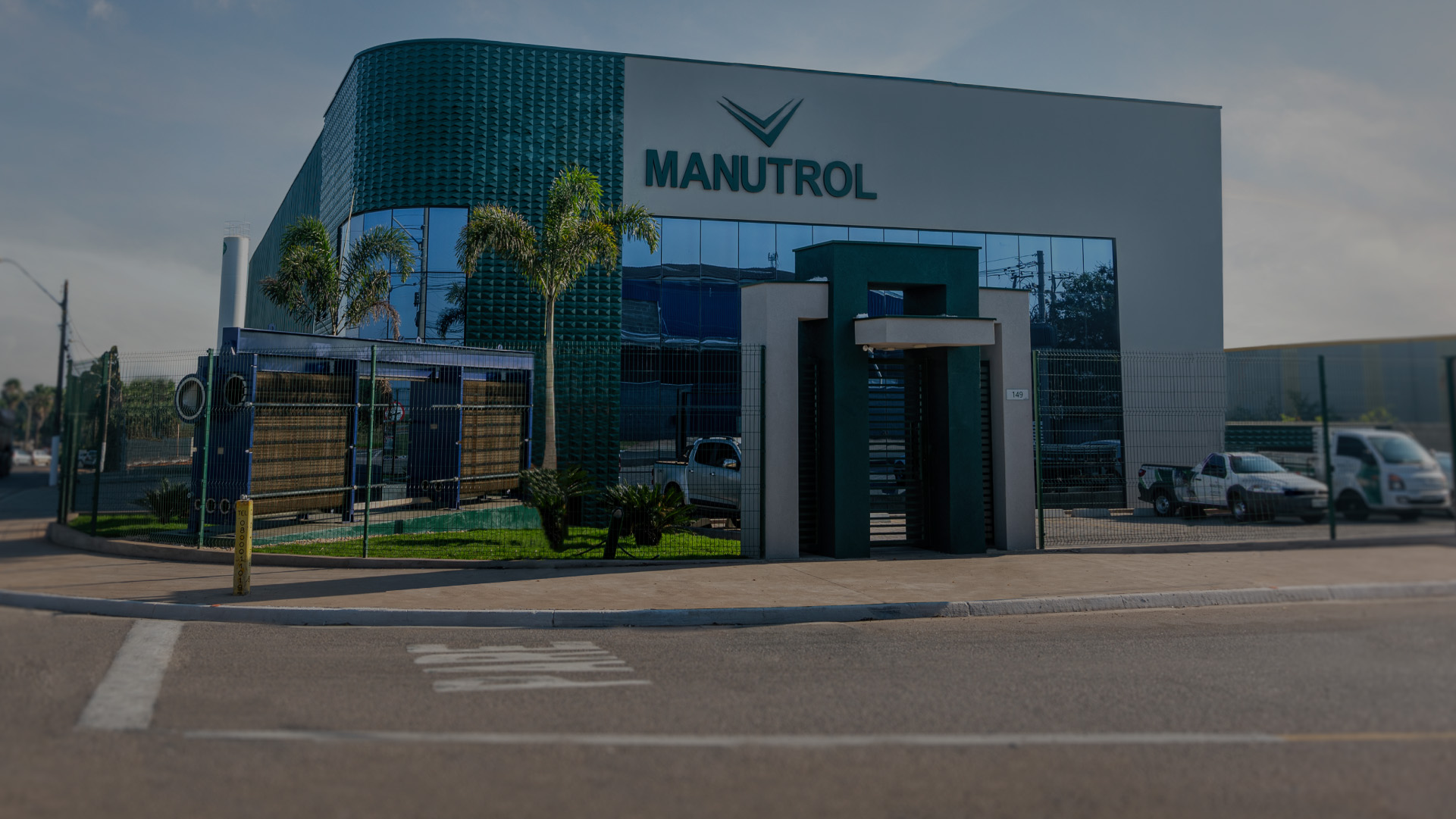 Manutrol